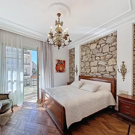 Victor Hugo Grand Elegance 2 Apartman *